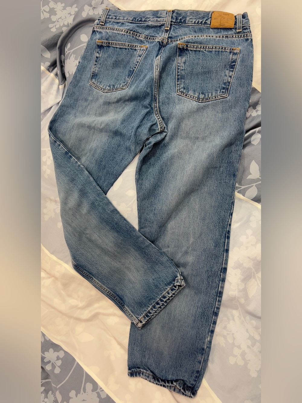 Old Navy perfectly faded relaxed denim jeans.